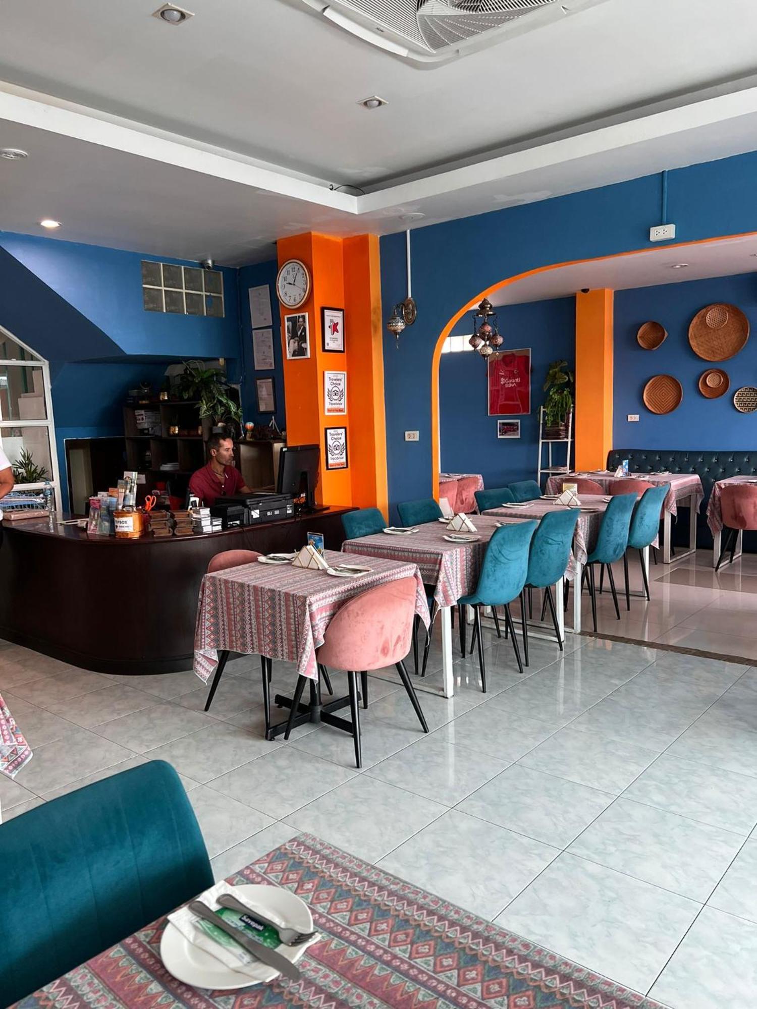 Kiwi Boutique Hotel Patong Экстерьер фото